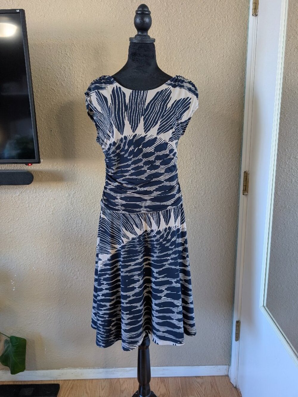 En Focus Studio Blue and Tan Ruched Tummy Dress - Size 14